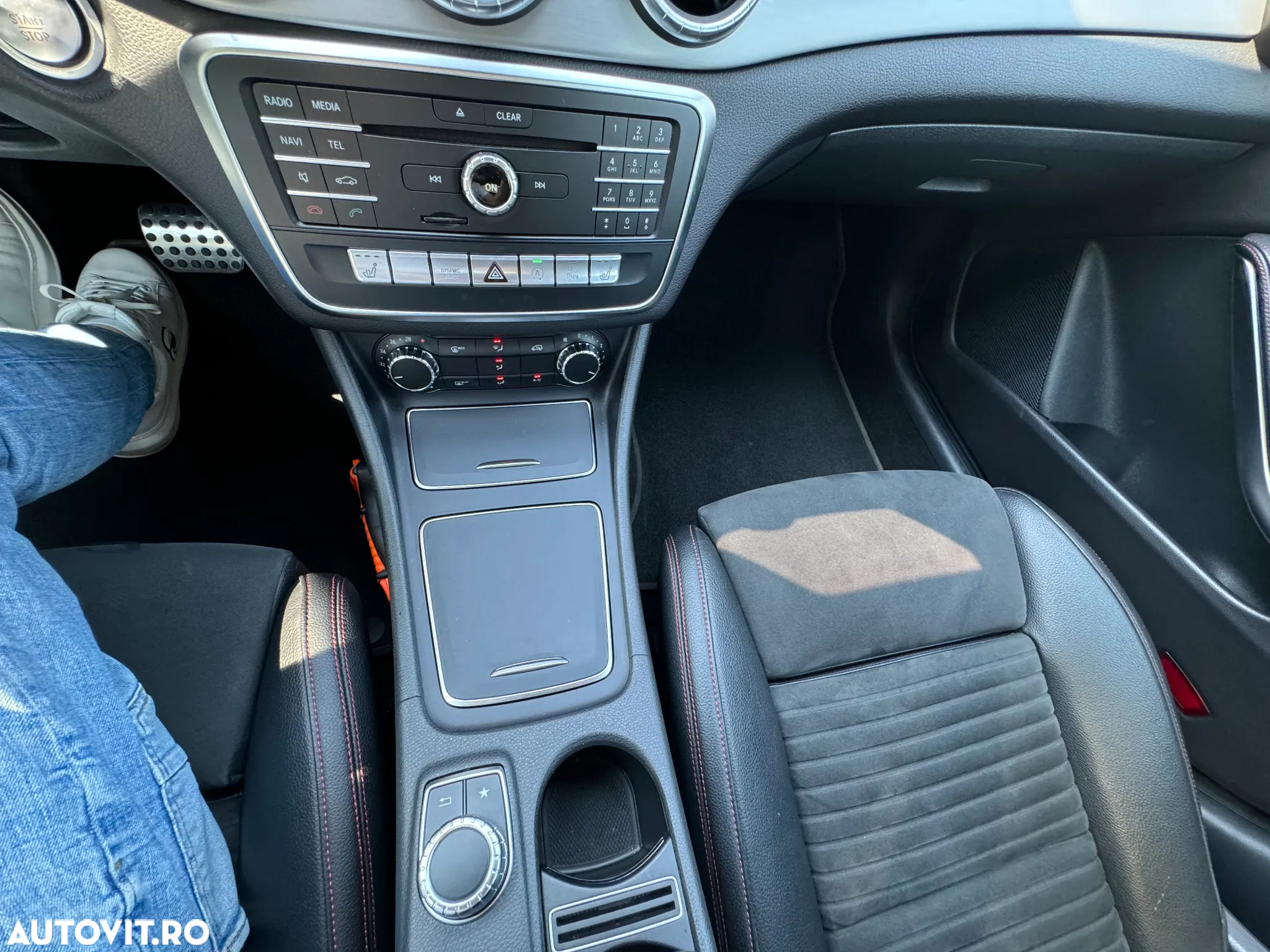 Mercedes-Benz CLA Shooting Brake 180 7G-DCT AMG Line - 28