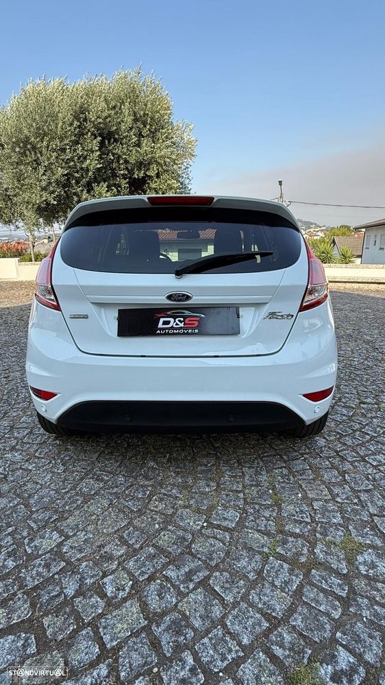 Ford Fiesta 1.0 T EcoBoost Titanium - 10