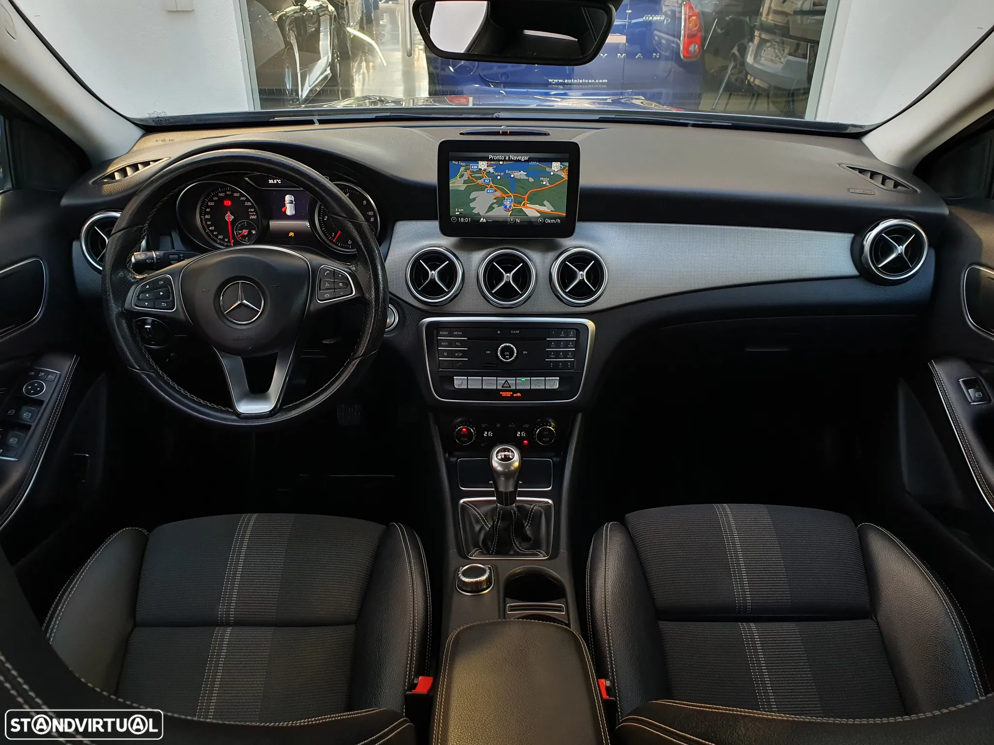 Mercedes-Benz GLA 200 (CDI) d Urban - 23