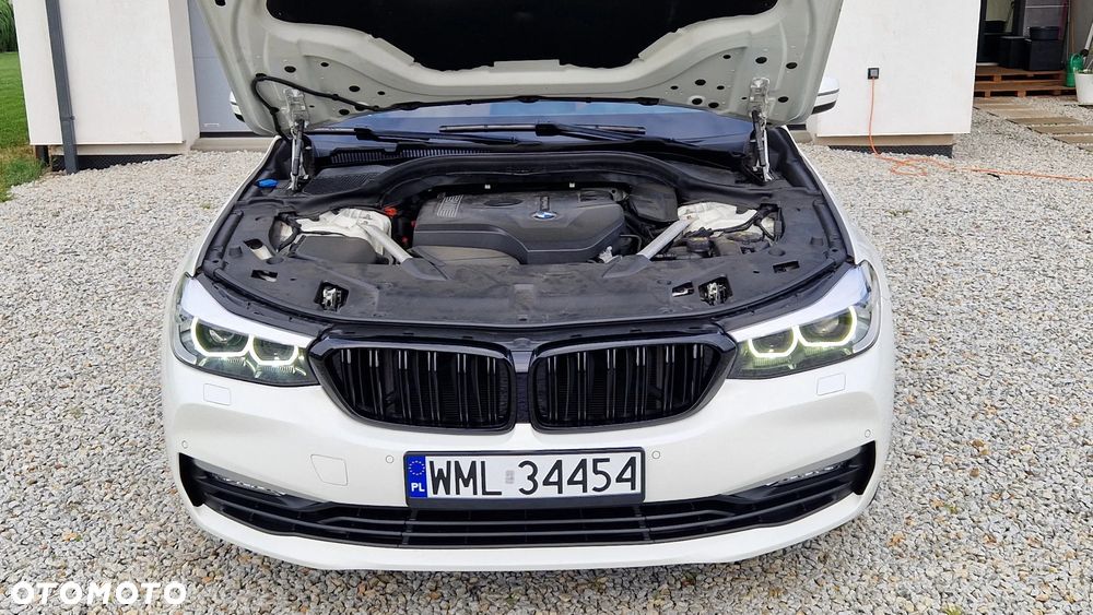 BMW 6GT 630i Luxury Line sport - 24