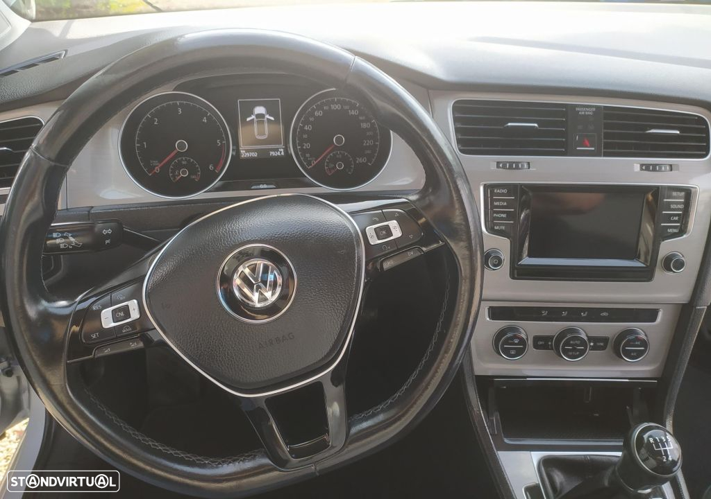 VW Golf Variant 1.6 TDi Confortline - 22