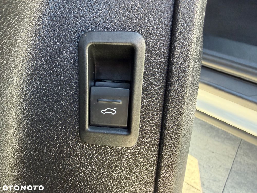 Audi Q3 35 TDI S tronic - 41