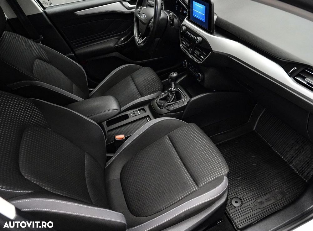 Ford Focus 1.0 EcoBoost Trend Edition - 12