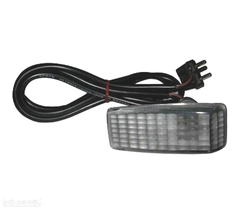 PISCAS LATERAIS MERCEDES ESCURECIDO - 3