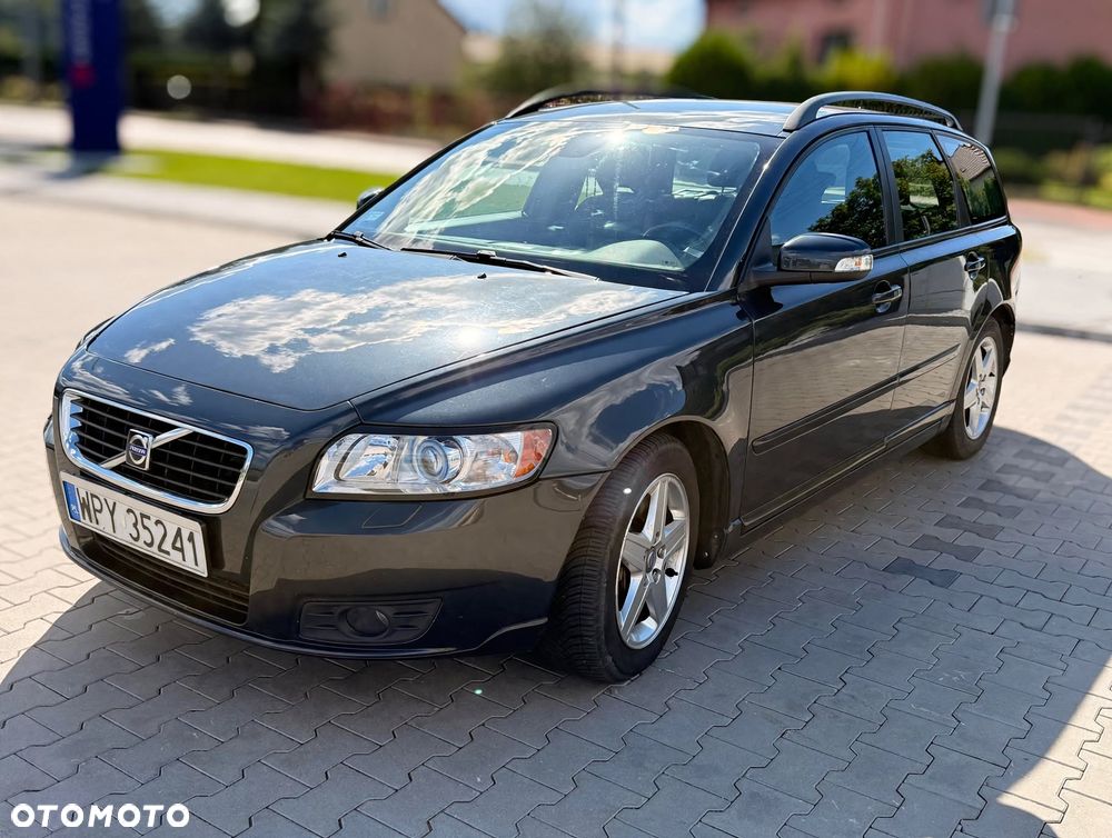 Volvo V50 D5 Summum - 1