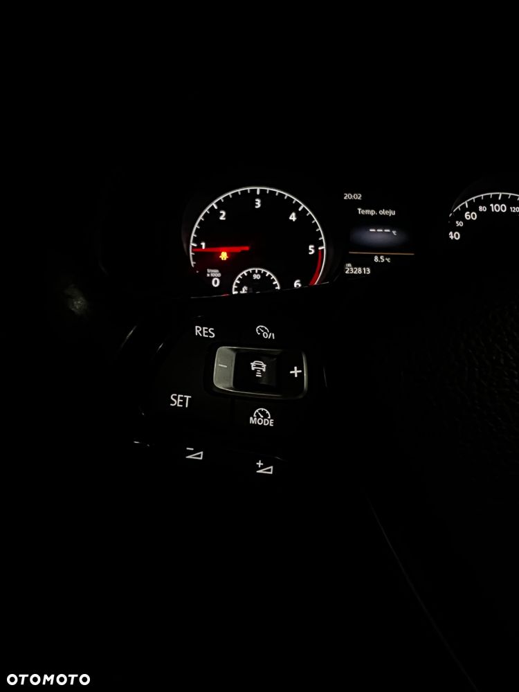 Volkswagen Golf - 34