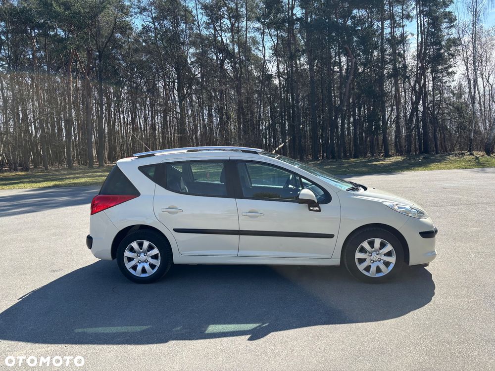 Peugeot 207 75 Filou - 6