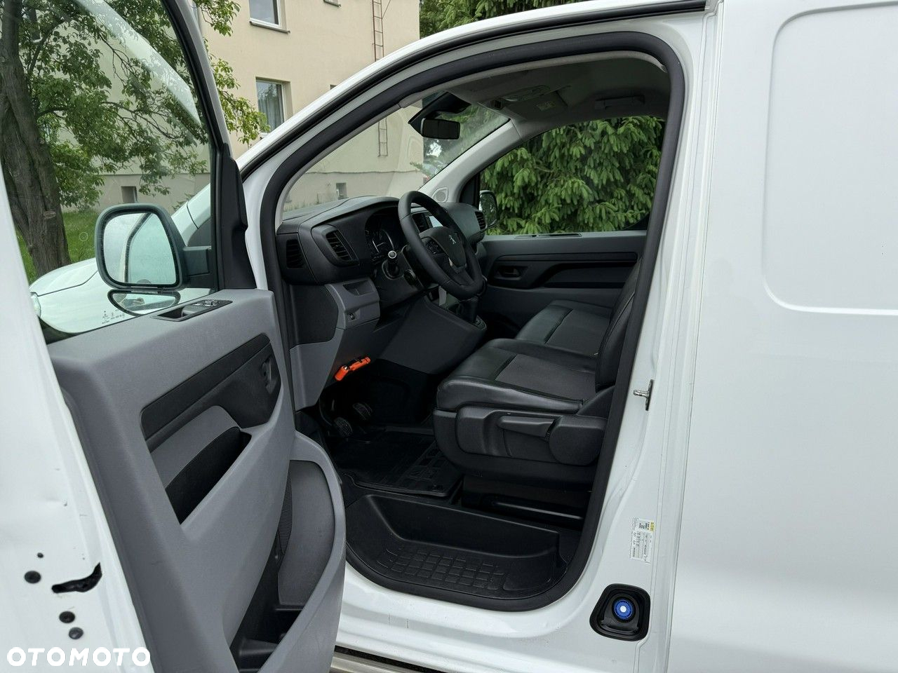 Peugeot Expert - 32