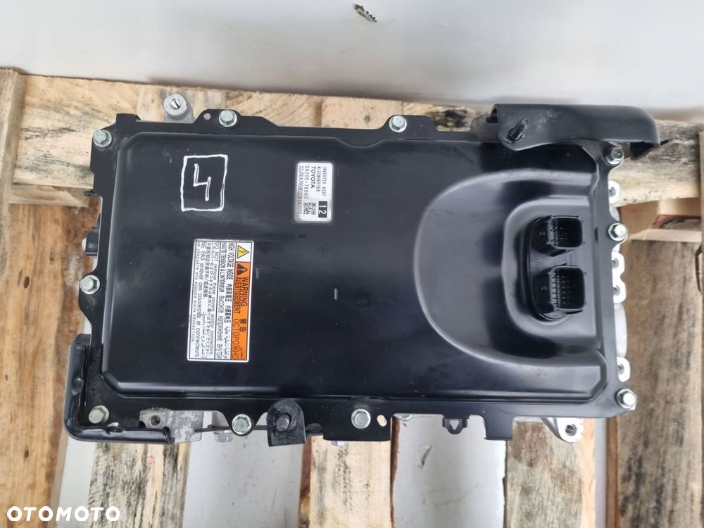 Lexus UX 250H Hybryda INWERTER falownik KONWERTER G9200-76060 - 2