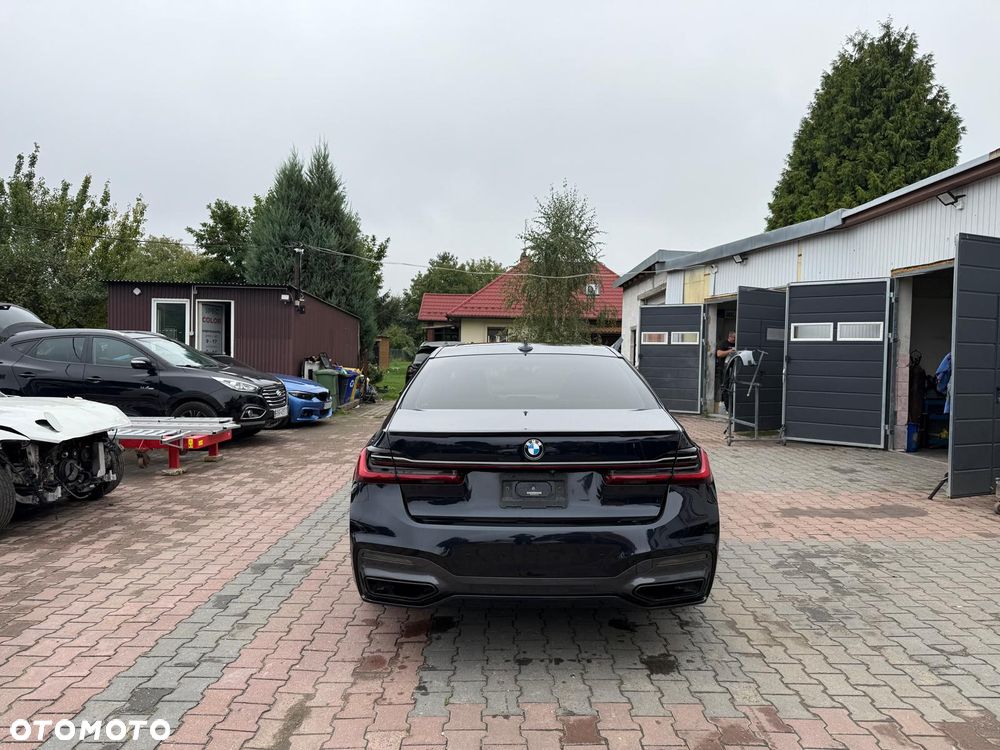 BMW Seria 7 740Li sport - 2