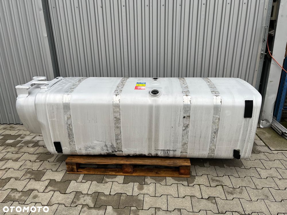 Zbiornik Scania 1000 litrów bak