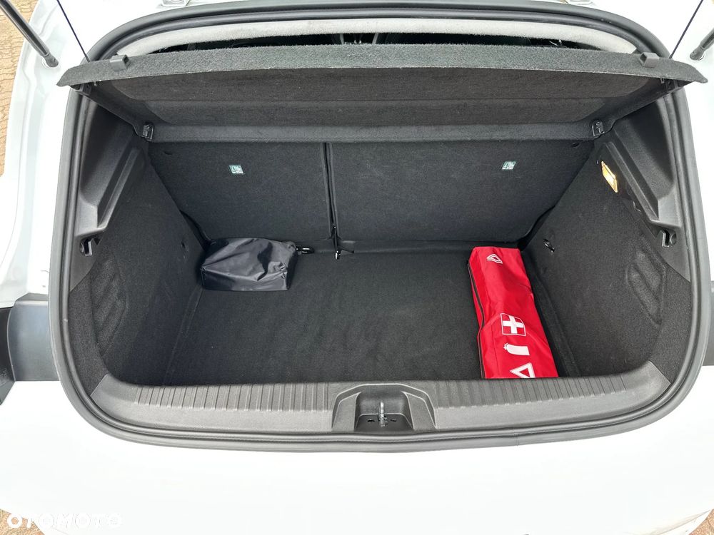 Renault Clio - 18