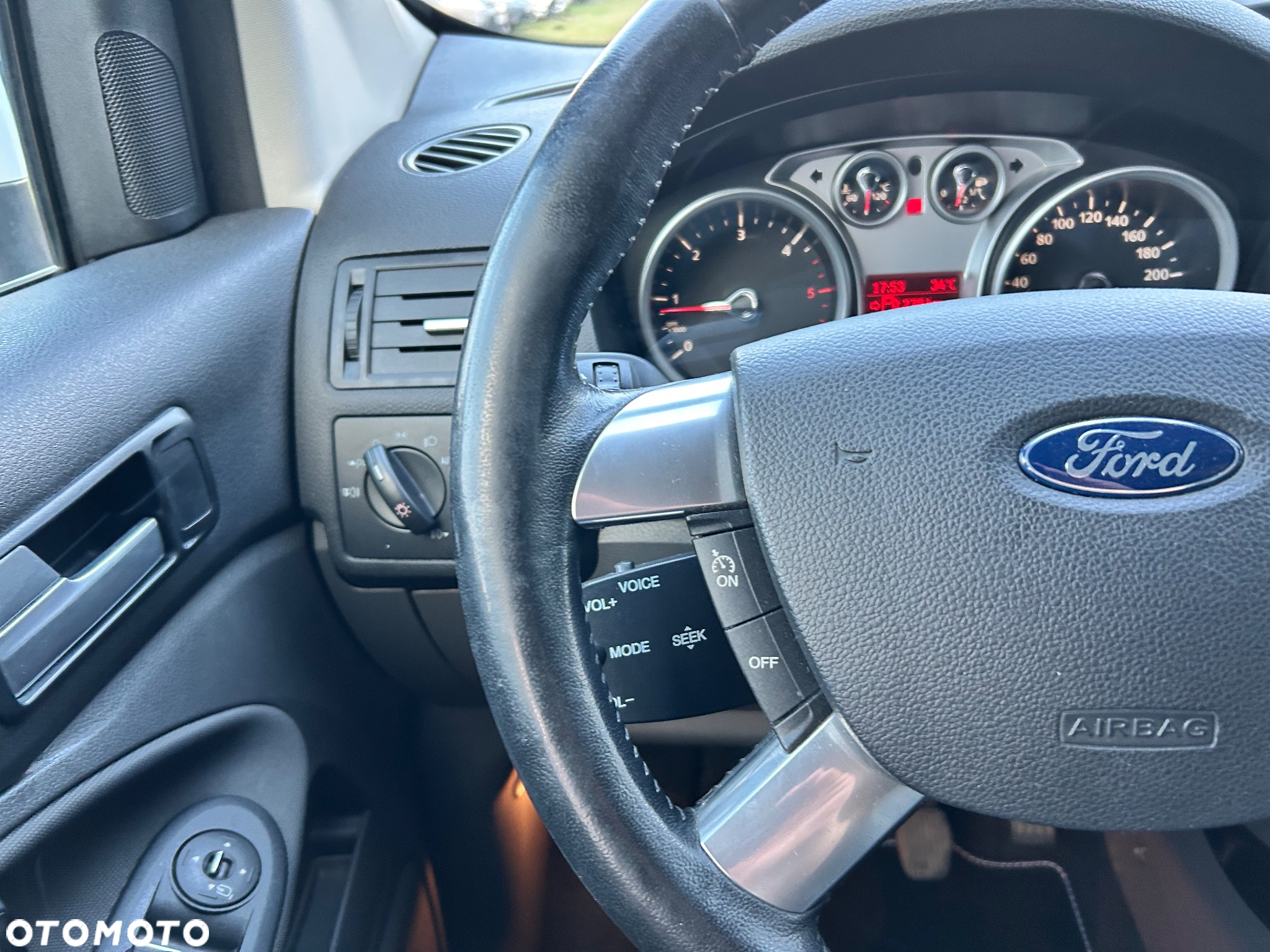 Ford Kuga 2.0 TDCi Titanium - 13