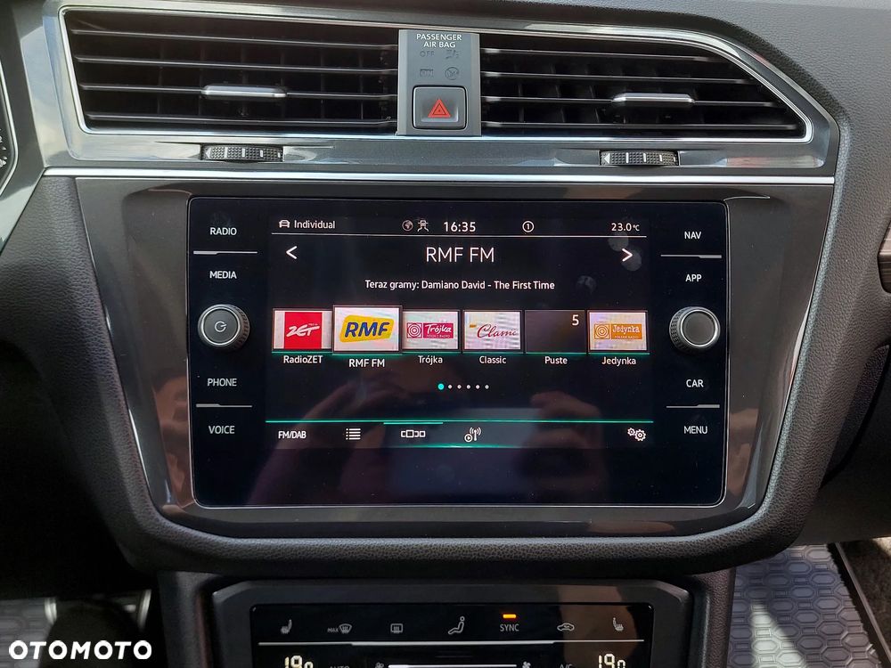 Volkswagen Tiguan - 38