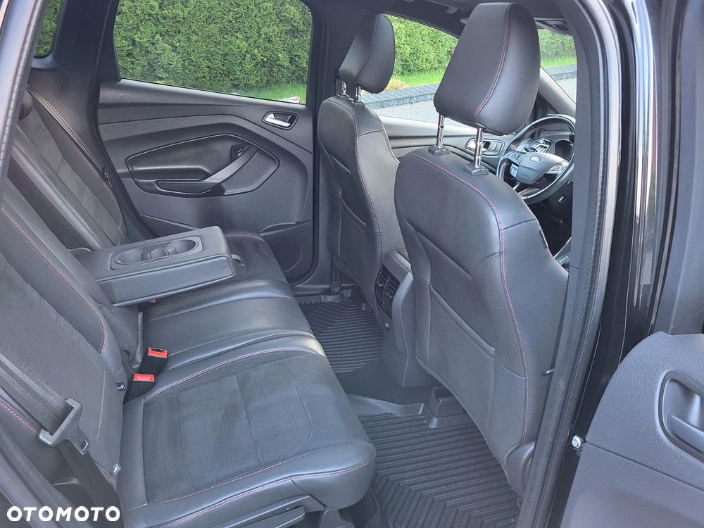 Ford Kuga 1.5 EcoBoost 4x4 ST-Line - 15