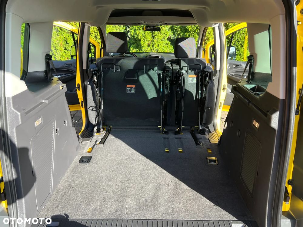 Ford Tourneo Connect - 36
