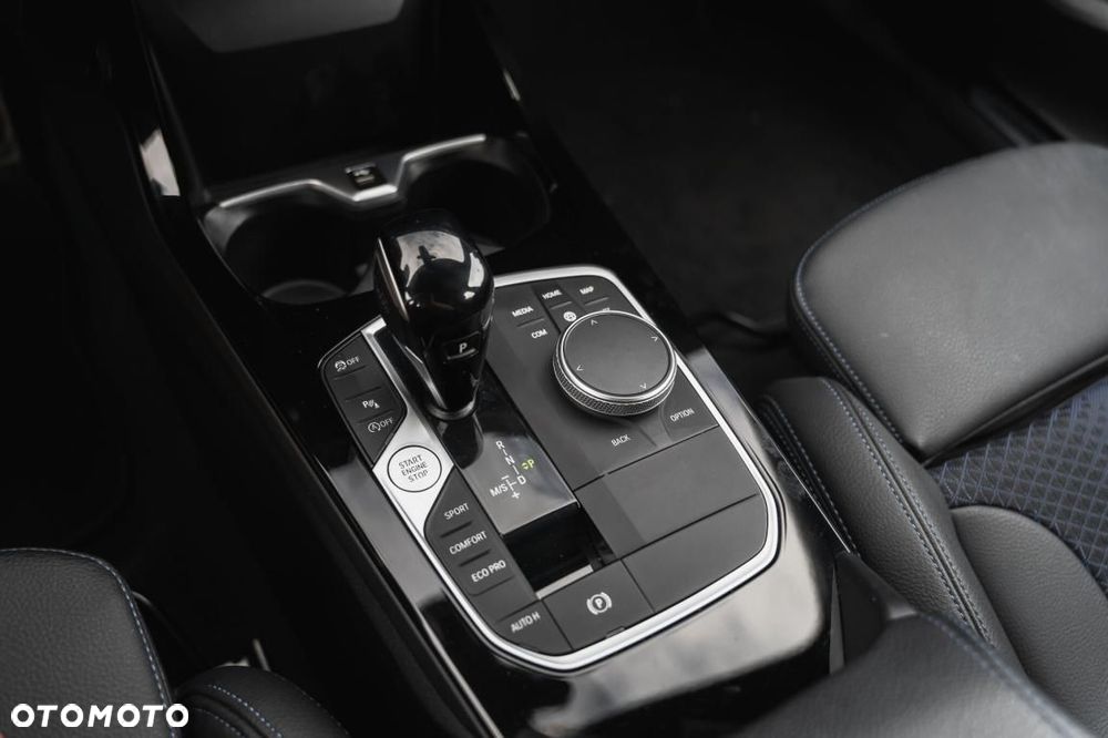 BMW Seria 1 - 21