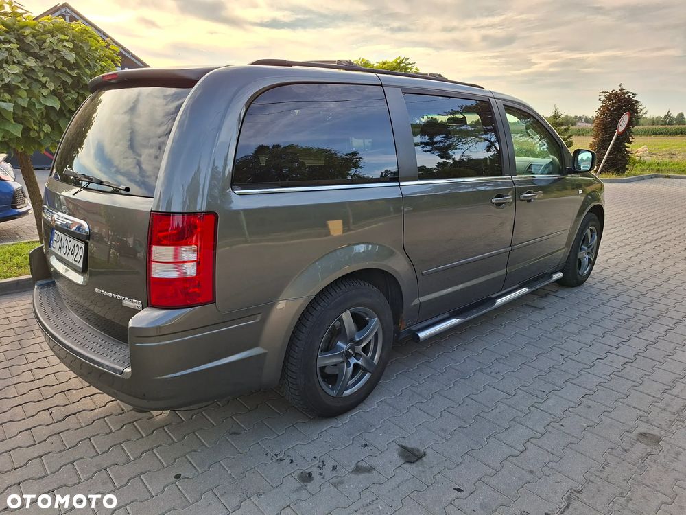 Chrysler Grand Voyager - 5