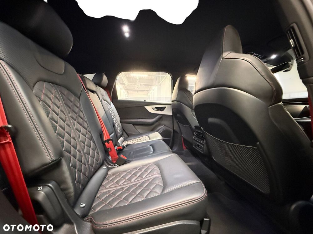 Audi Q7 - 24