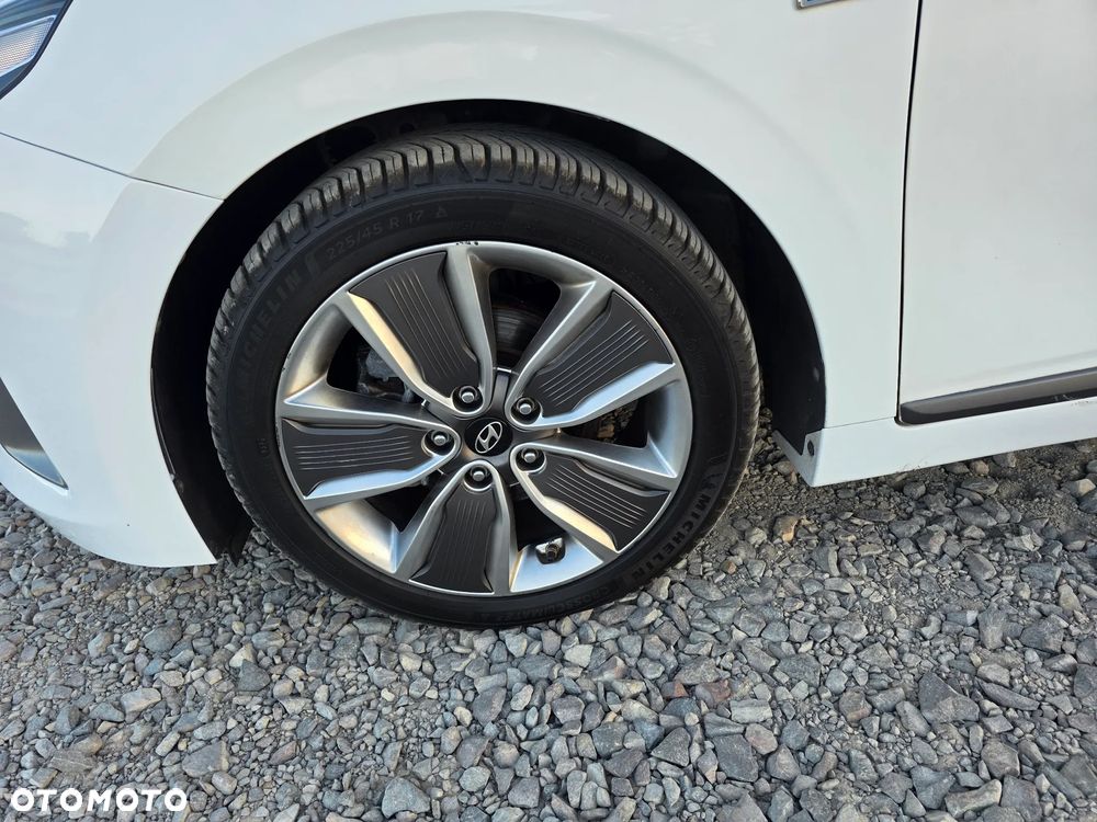 Hyundai IONIQ 1.6 GDI Premium - 12