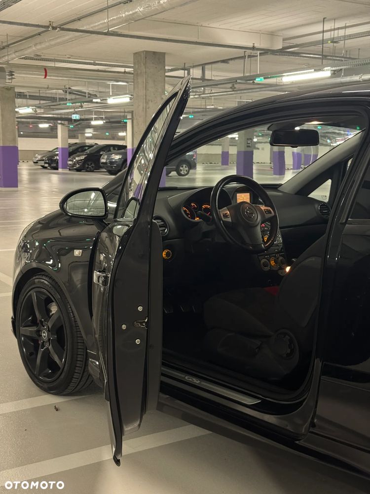 Opel Corsa 1.6 Turbo GSi - 14