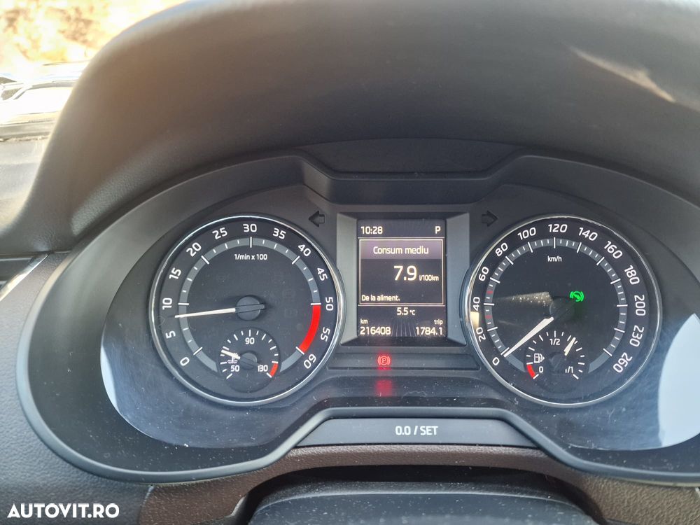 Skoda Octavia 2.0 TDI 4x4 DSG Scout - 21