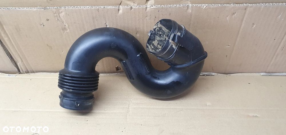 Rura dolot wlot kanał powietrza Opel Vivaro B Trafic III 1.6 DCI 165555514R 93451665 - 4