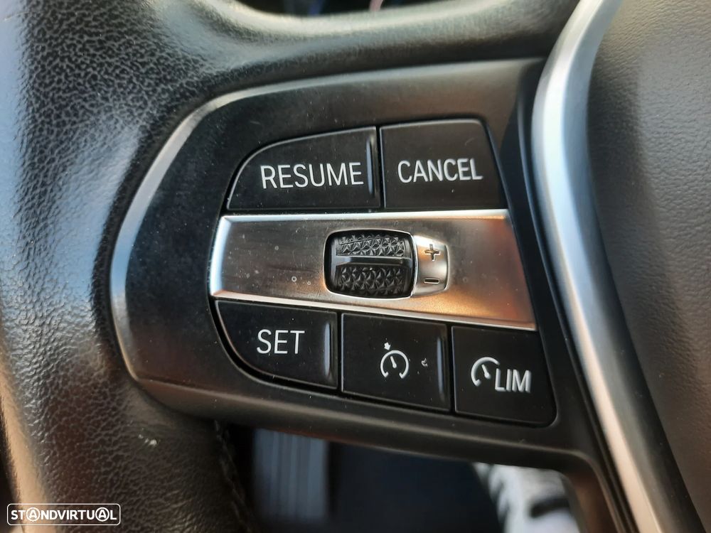 BMW 320 e Line Sport Auto - 26