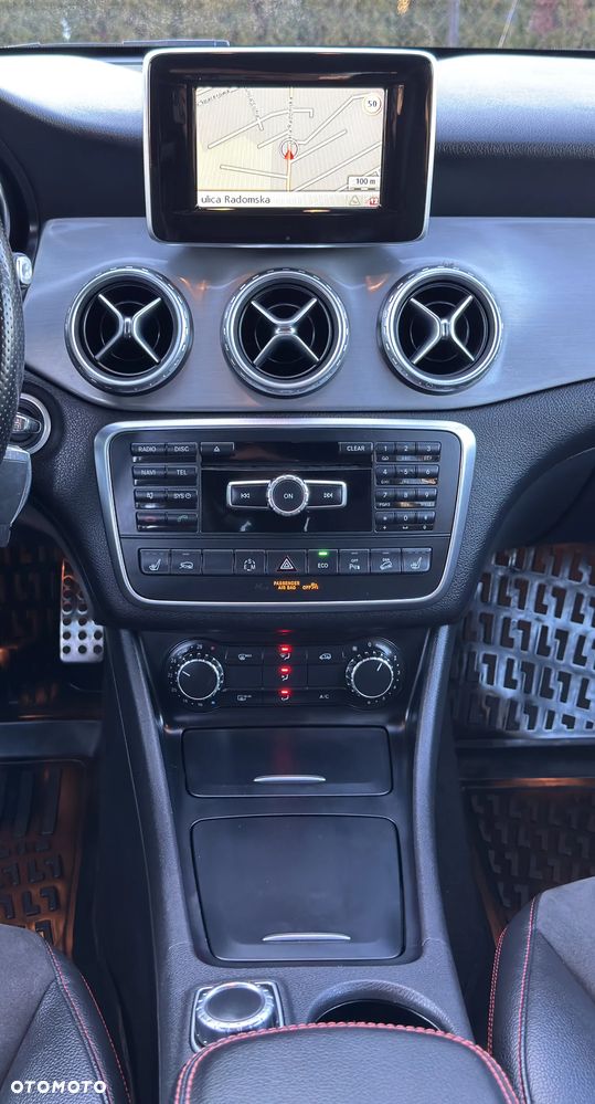 Mercedes-Benz GLA 2015