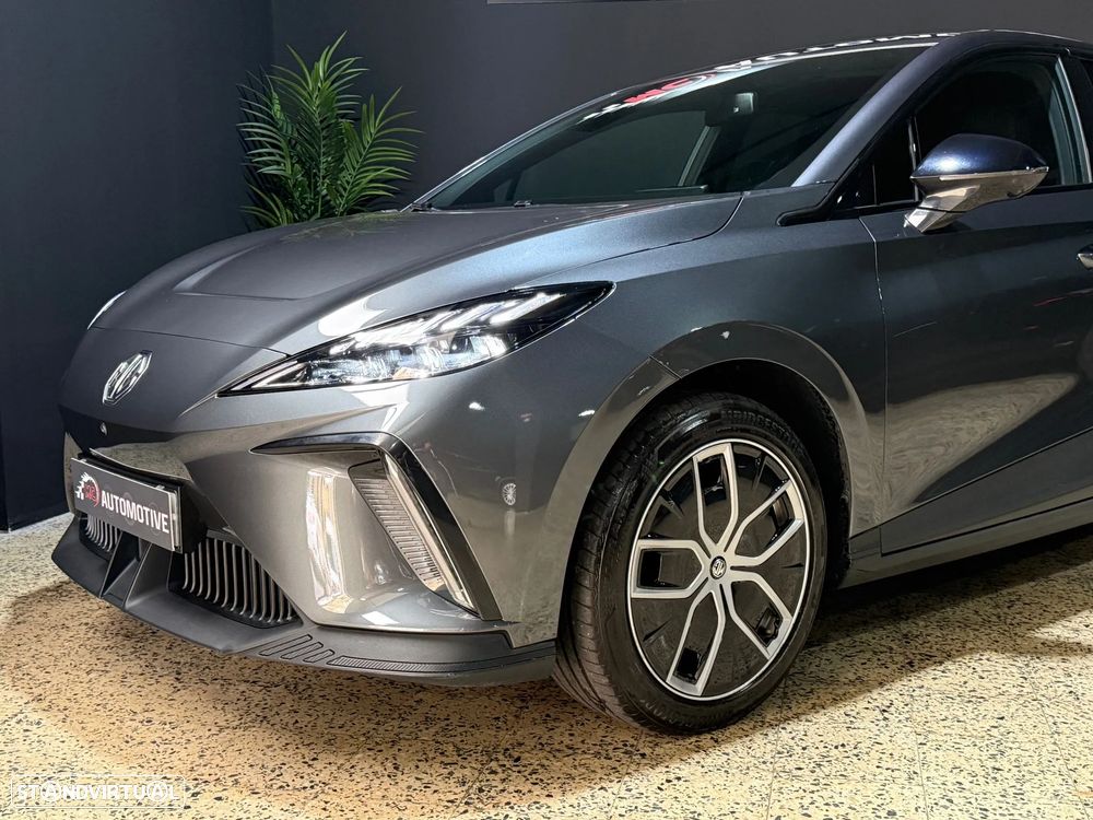 MG MG4 64 kWh Luxury - 7