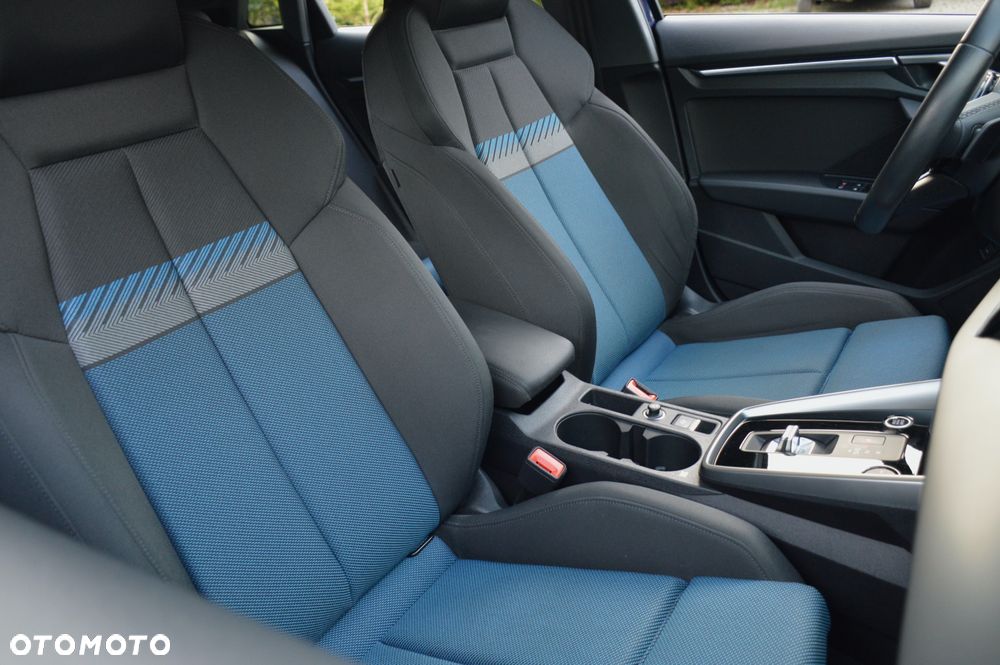 Audi A3 Sportback 35 TFSI Sport S tronic - 24