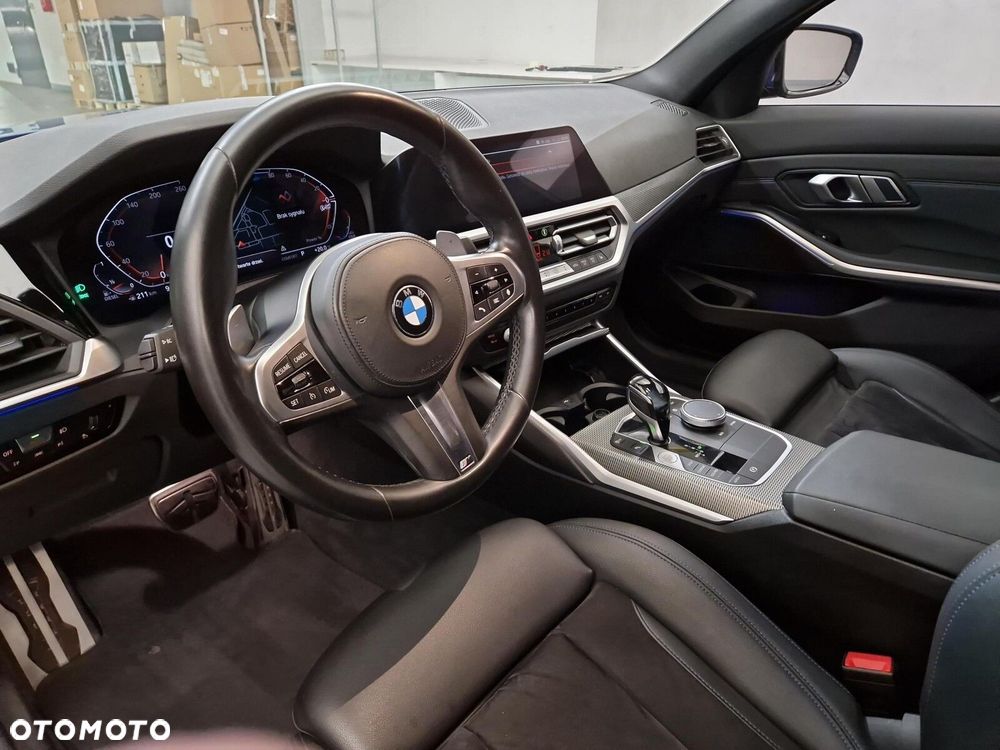 BMW Seria 3 320d xDrive mHEV M Sport sport - 11