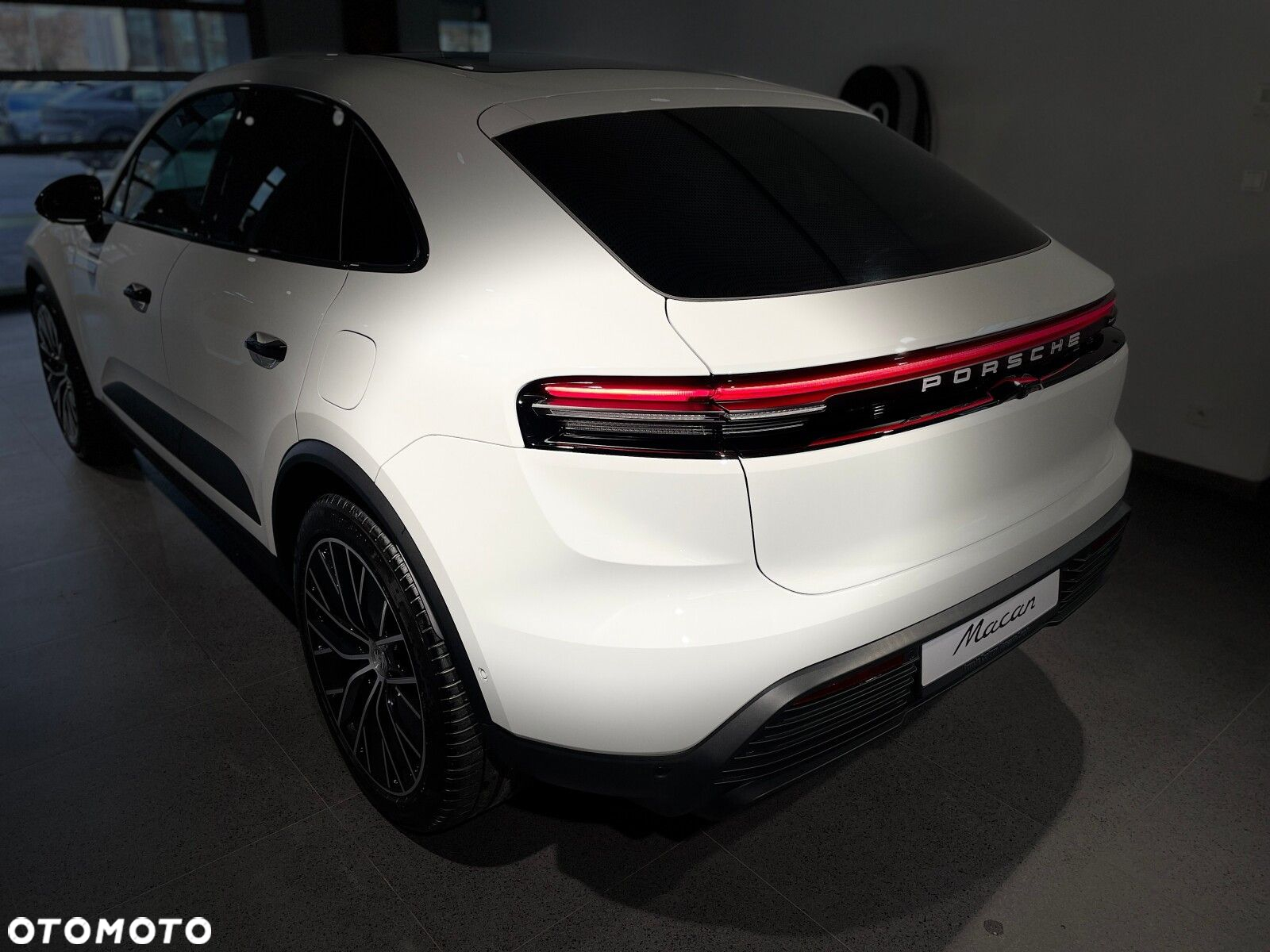 Porsche Macan - 16