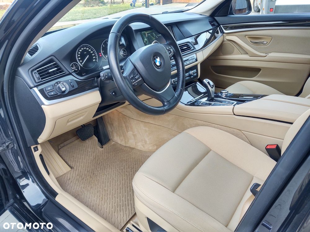 BMW 5 2012 photo 3