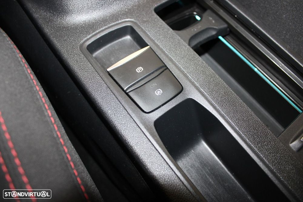 Ford Kuga 1.5 EcoBoost ST-Line - 29