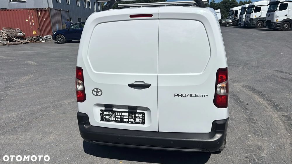 Toyota Proace City - 4