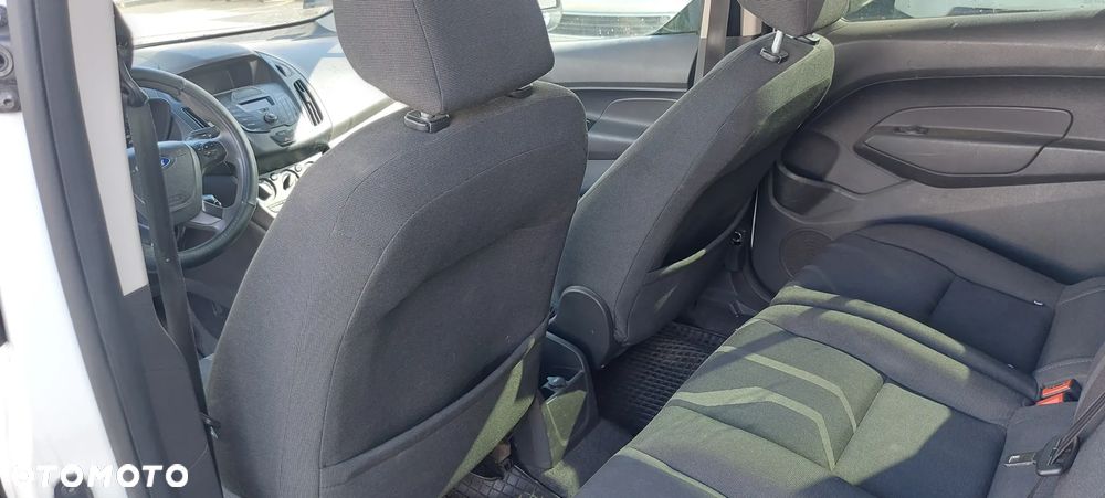 Ford Transit Connect - 11