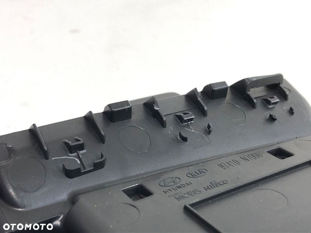 KRATKA NAWIEWU PRZÓD ŚRODKOWA  HYUNDAI TUCSON (NX4E, NX4A) 2020 - 2022 1.6 T-GDI HTRAC 132 kW [180 - 4