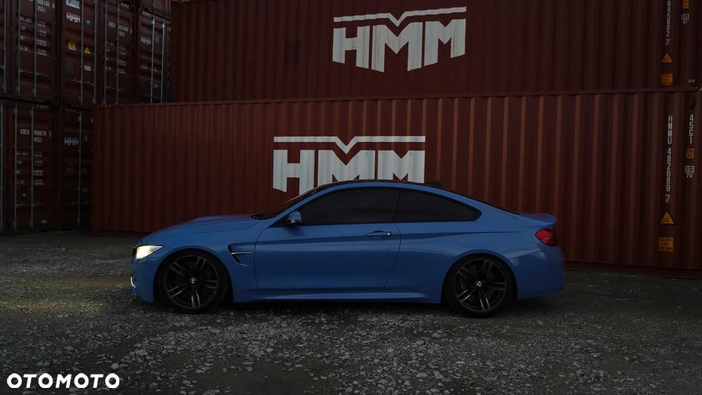 BMW M4 - 4