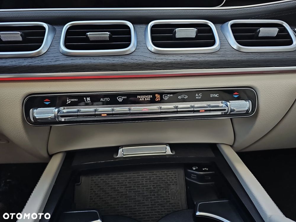 Mercedes-Benz GLE - 21