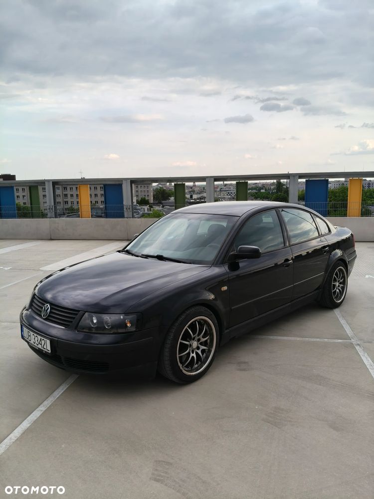 Volkswagen Passat - 5