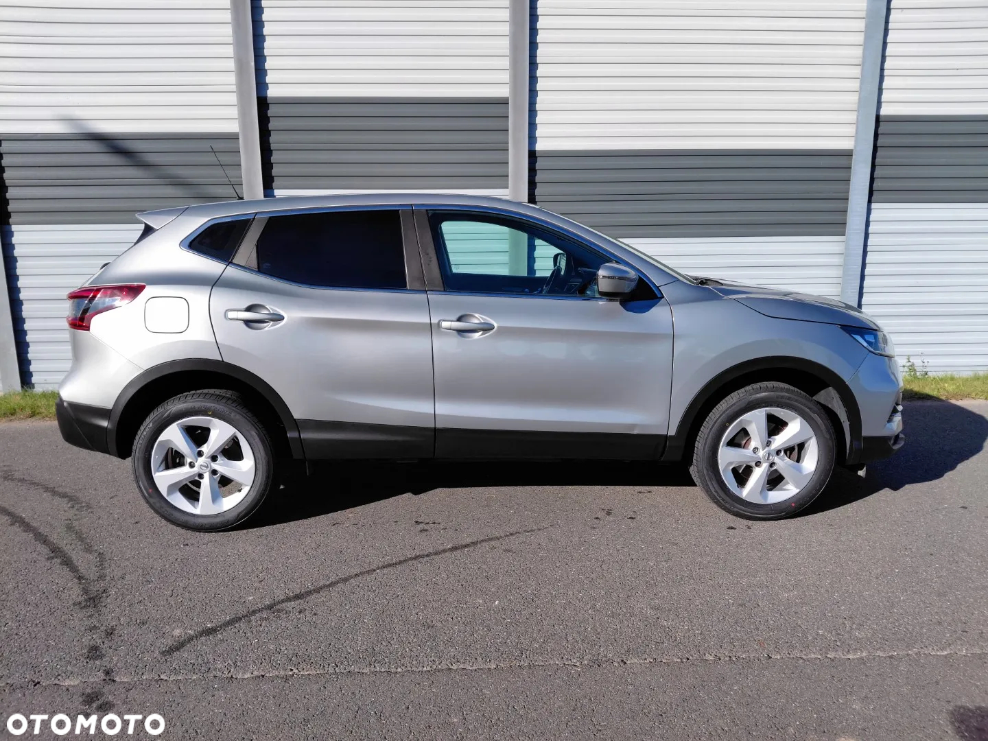 Nissan Qashqai 1.3 DIG-T TEKNA - 6
