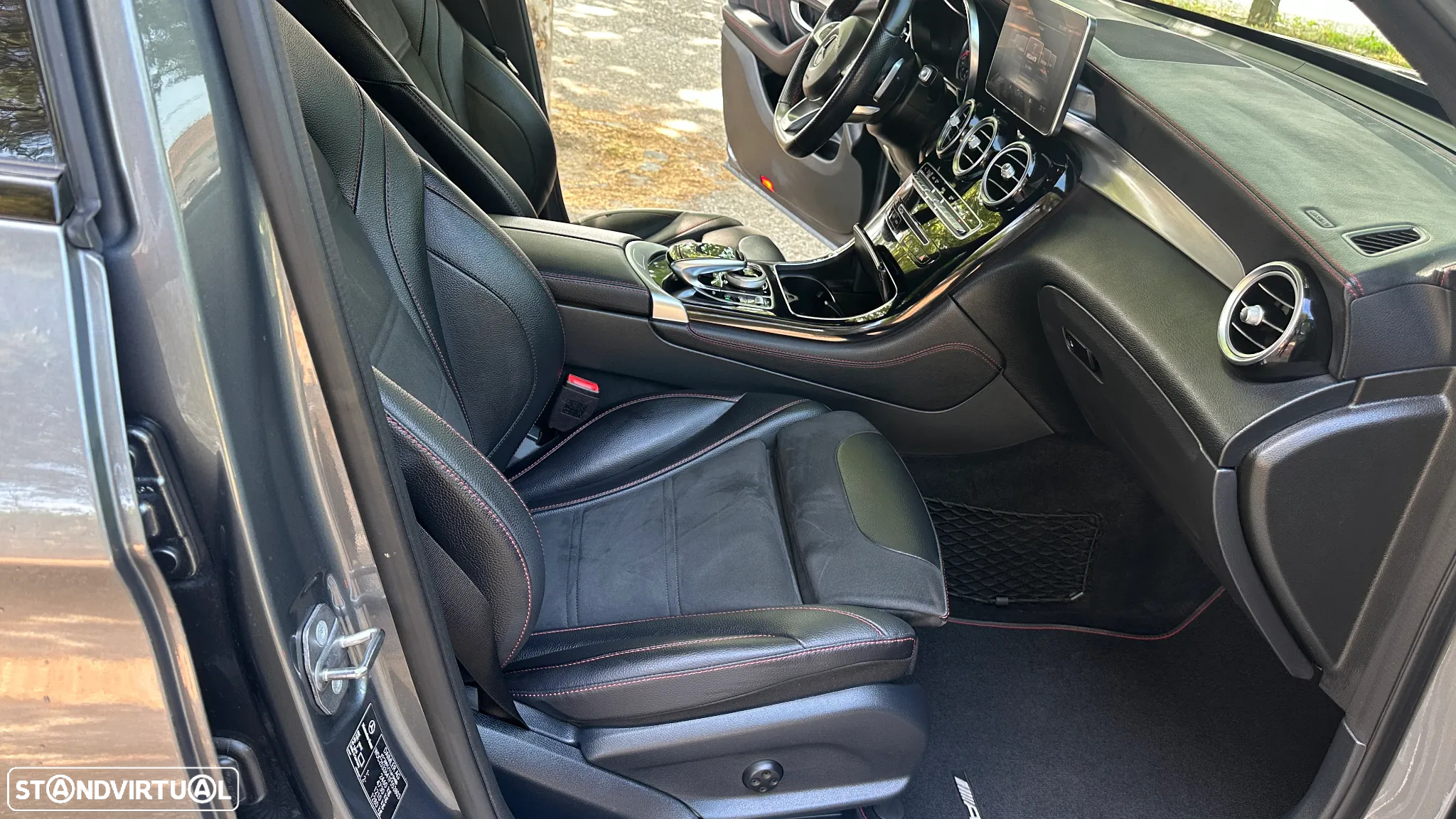 Mercedes-Benz GLC 43 AMG Coupe 4Matic 9G-TRONIC - 26