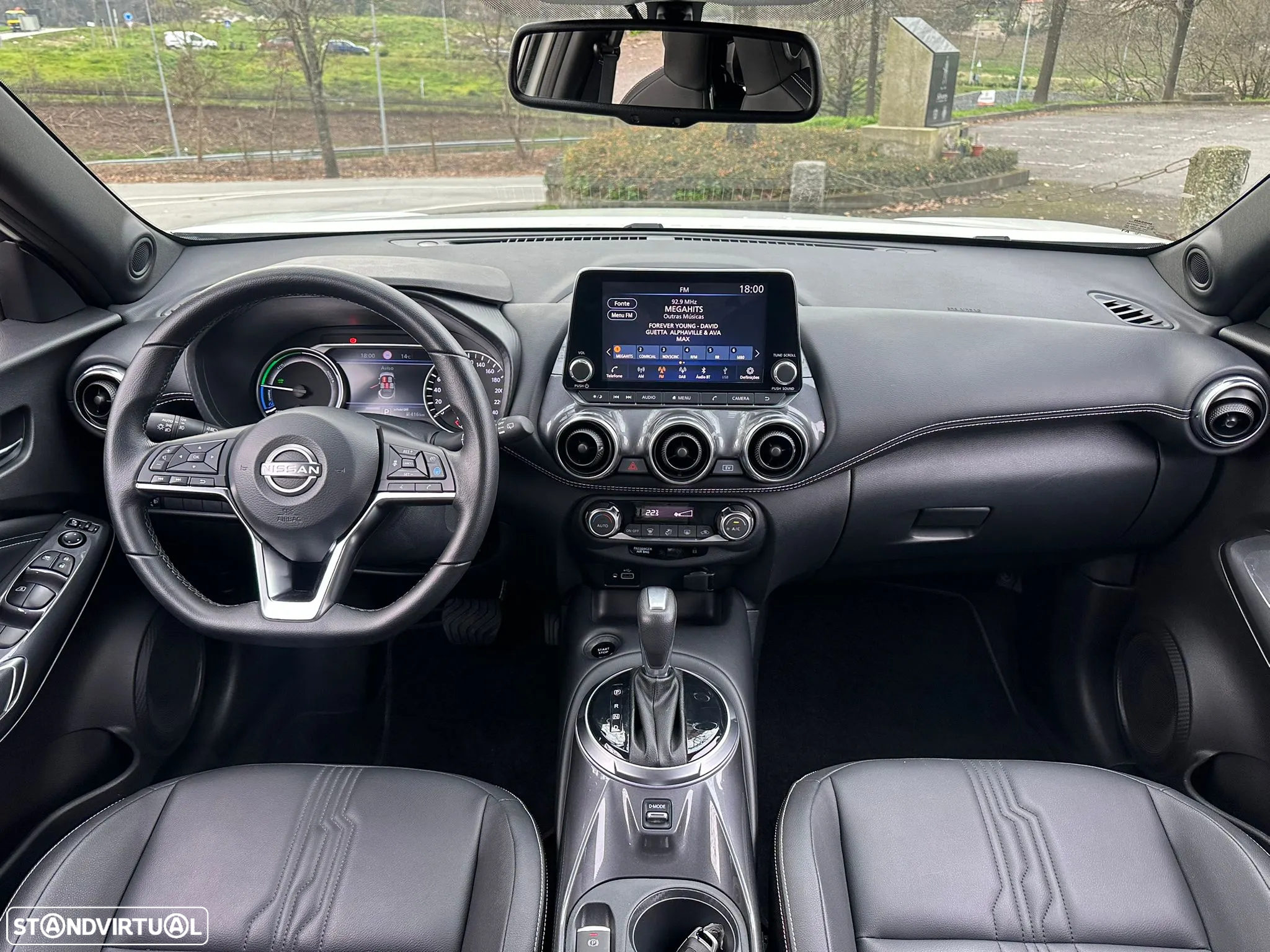 Nissan Juke 1.6 Hybrid Tekna TwoTone T - 28