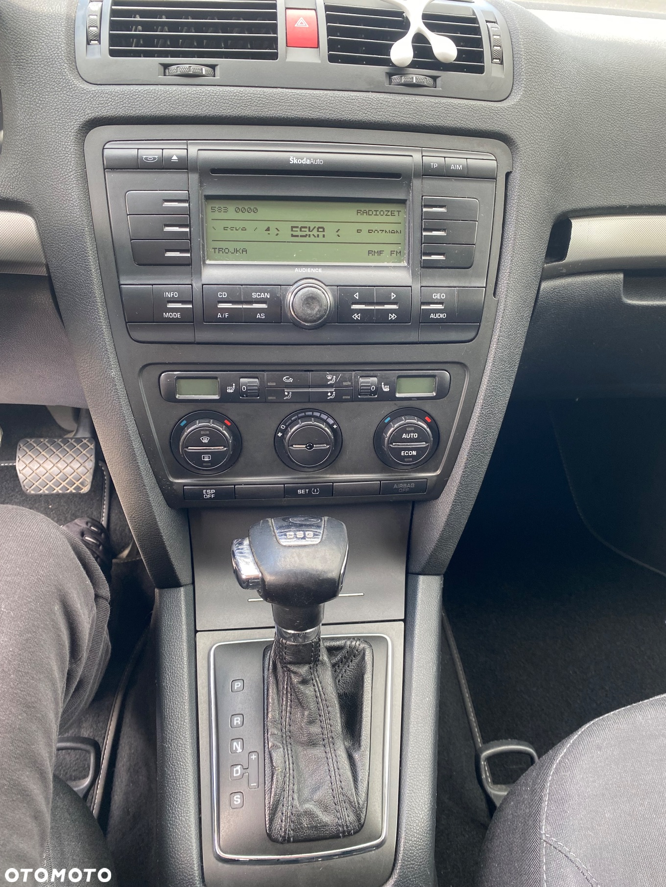 Skoda Octavia 2.0 TDI Elegance DSG - 33