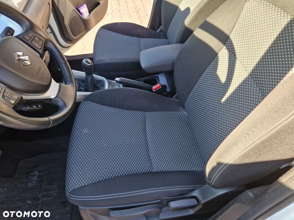 Suzuki Vitara 1.6 Premium 2WD - 22
