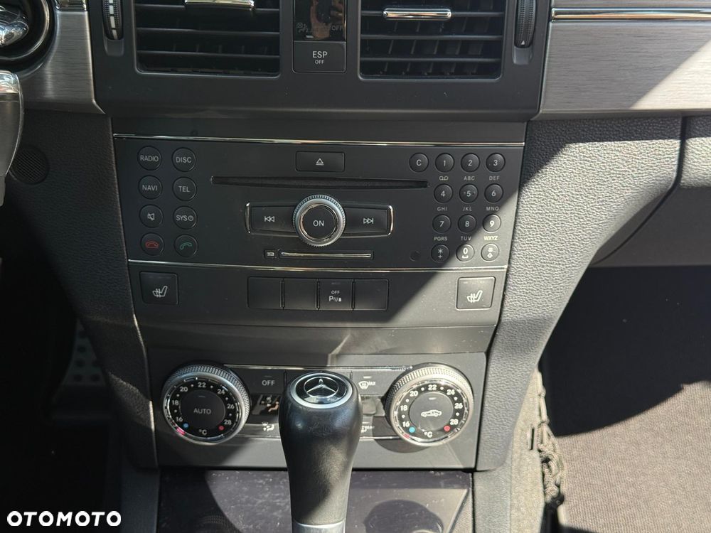 Mercedes-Benz GLK 320 CDI DPF 4Matic 7G-TRONIC Edition 1 - 26