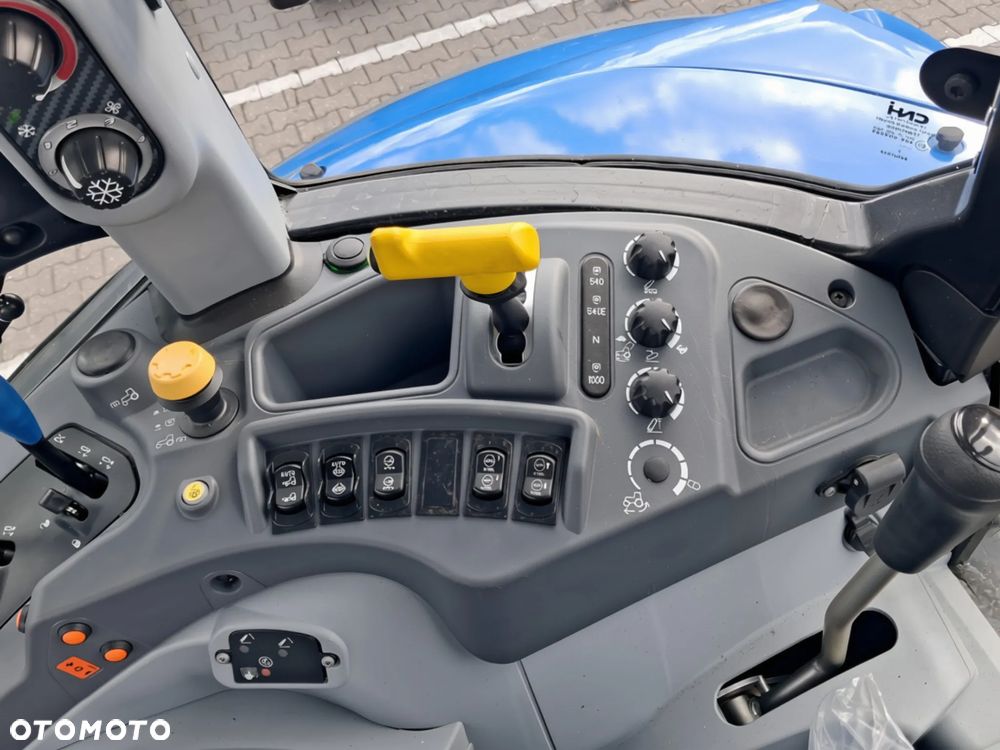 New Holland T5.100 Electrocommand - 4