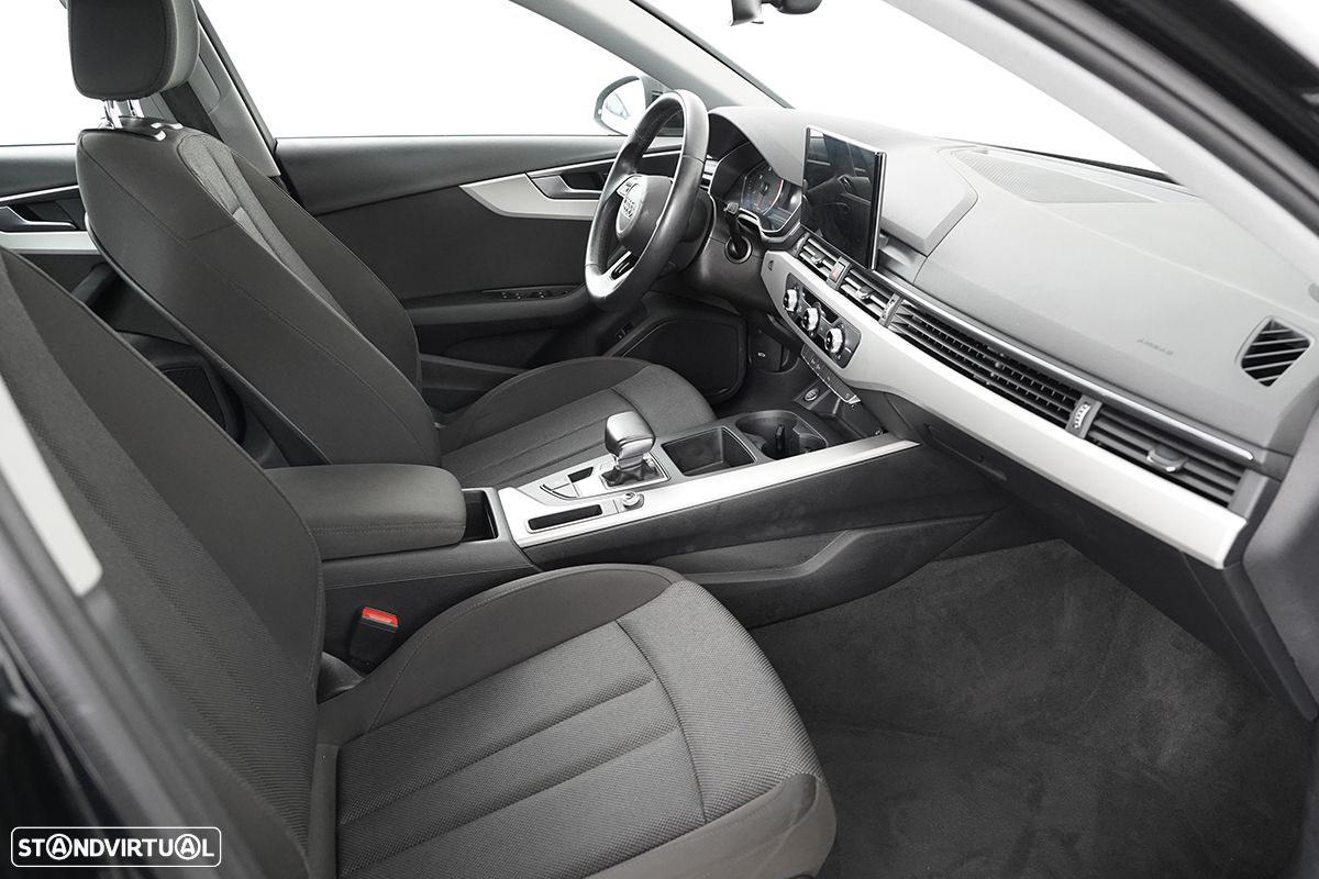 Audi A4 Avant 30 TDI S tronic - 20
