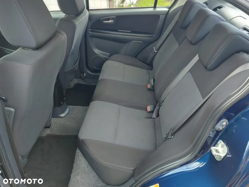 Suzuki SX4 1.6 VVT Comfort - 33